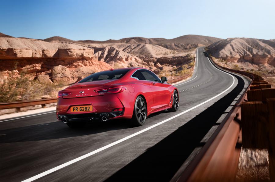  Infiniti Q60S 3.0t (CV37) 2016 года  (NA) (фото 19 из 56)
